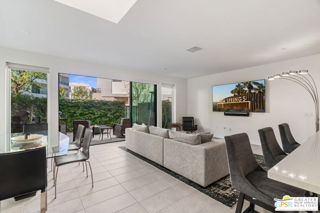 MLS #25609457PS image #3