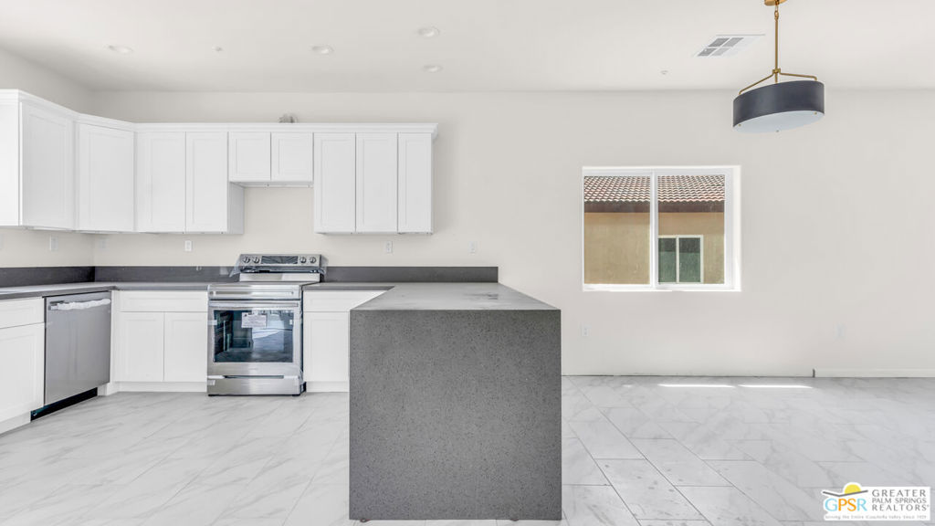 MLS #25609573PS image #4