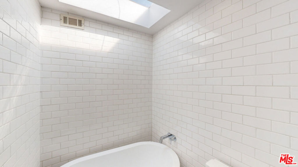 MLS #25610089 image #34