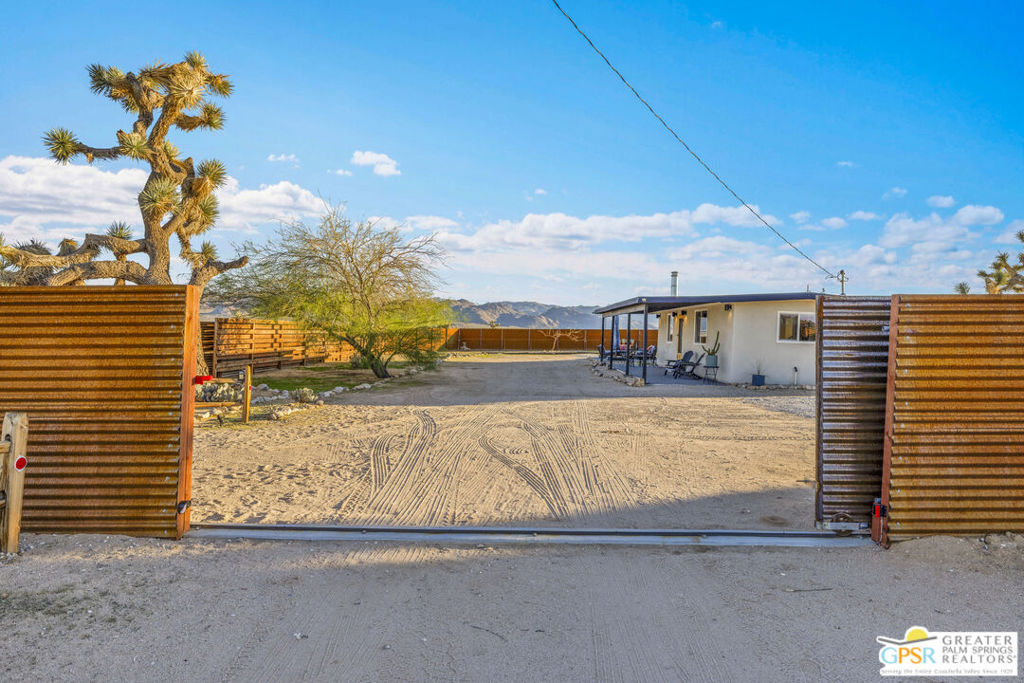 MLS #25610137PS image #2