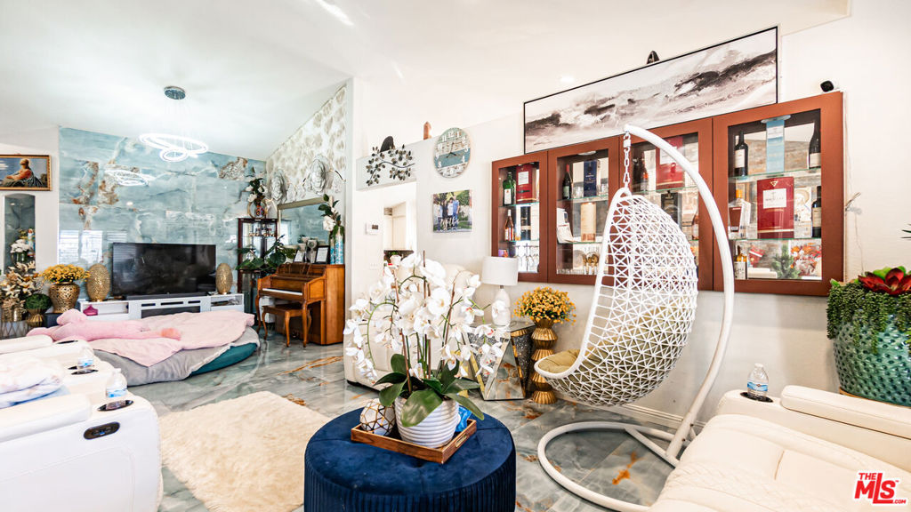 MLS #25611941 image #10