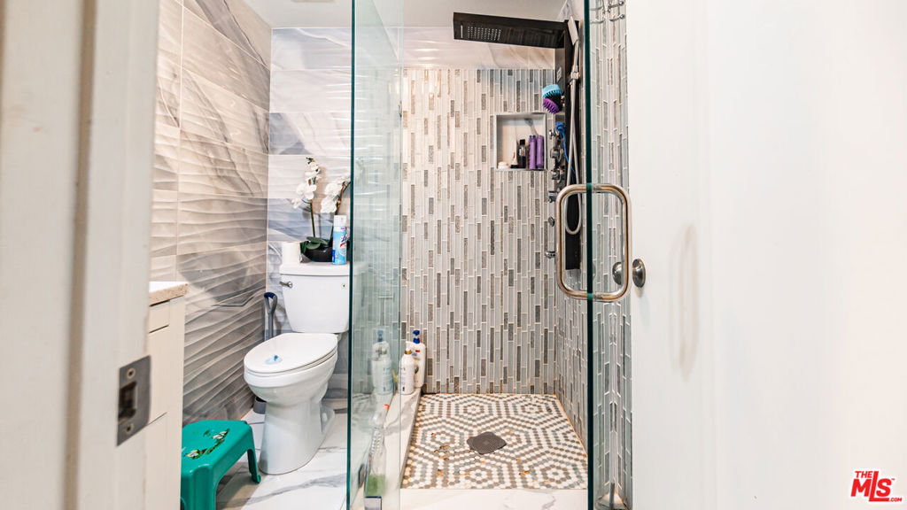 MLS #25611941 image #24