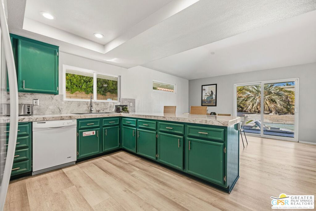 MLS #25612335PS image #16