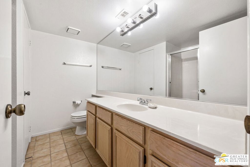 MLS #25612453PS image #25