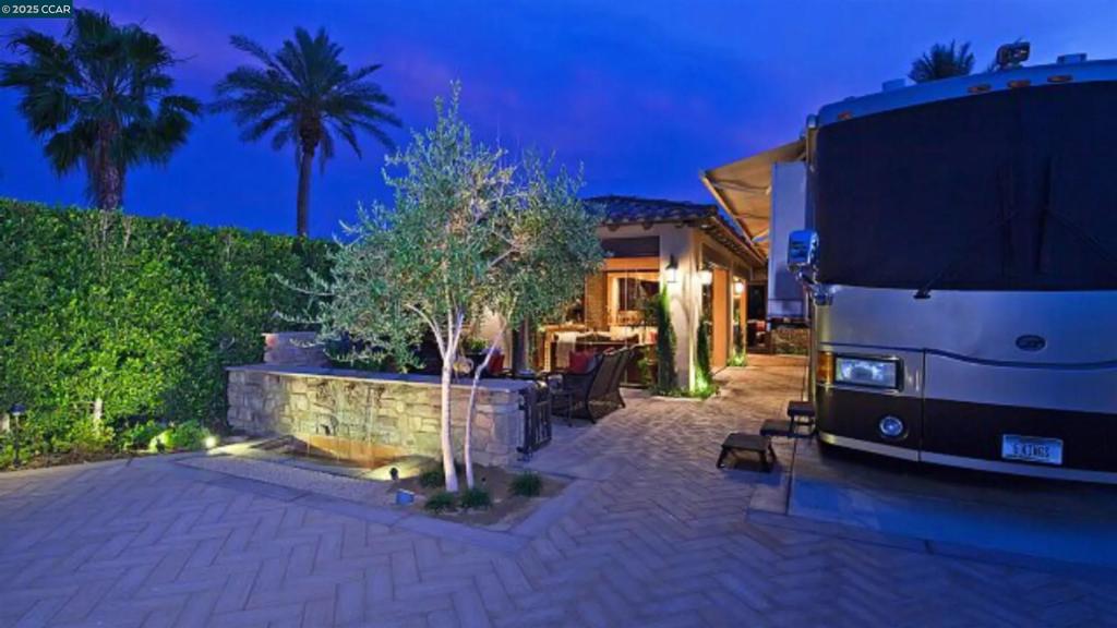 MLS #41107713 image #0