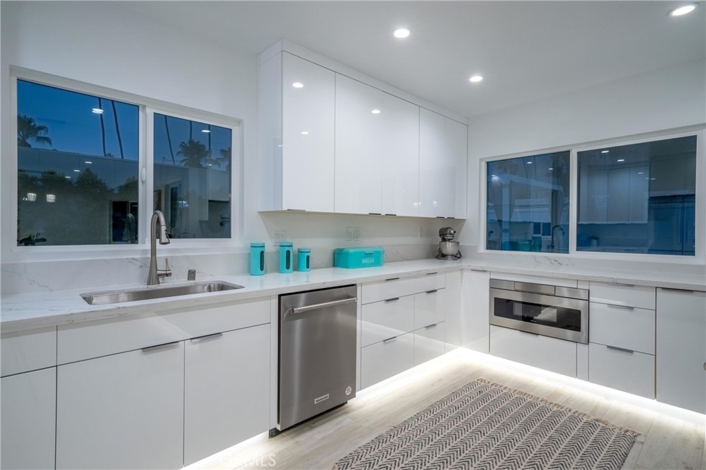 MLS #CV25071227 image #14