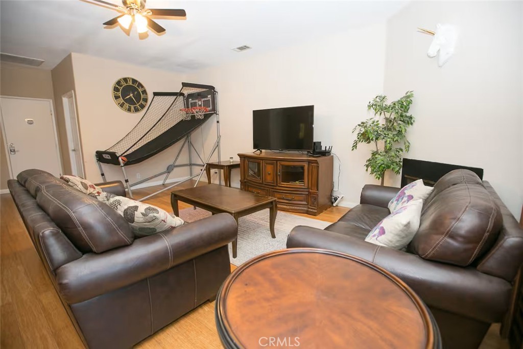 MLS #CV25094244 image #12