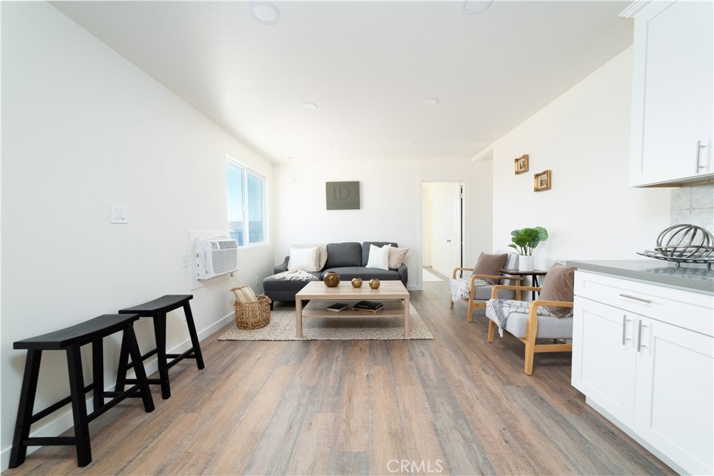 MLS #CV25094726 image #1