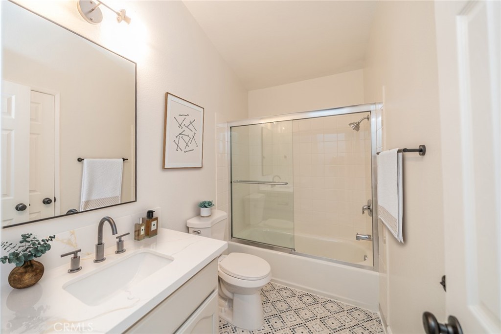 MLS #CV25100352 image #12