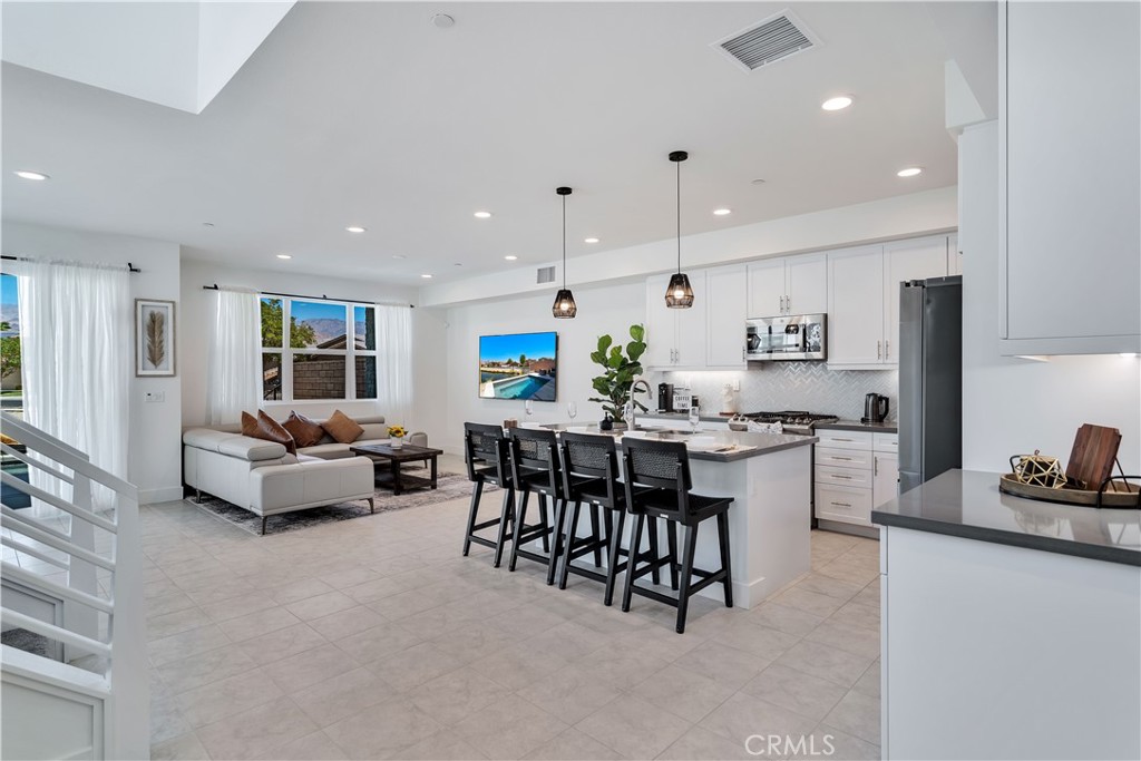 MLS #CV25182240 image #2