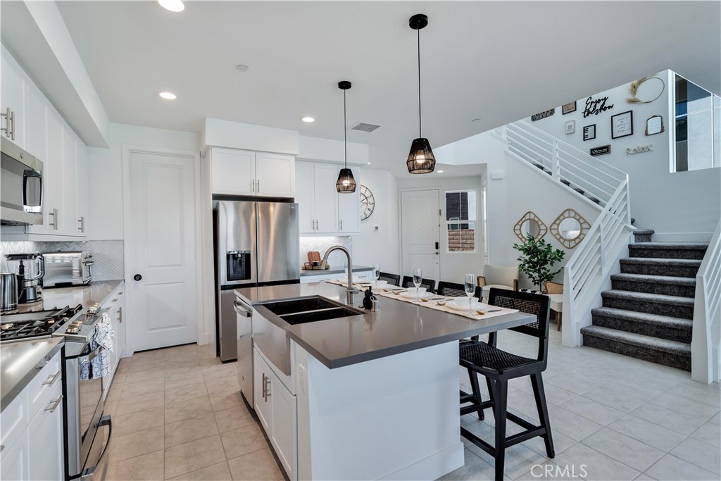 MLS #CV25182240 image #5