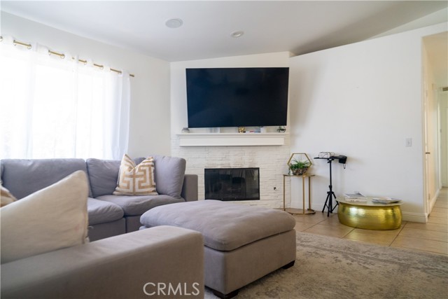 MLS #CV25197422 image #6