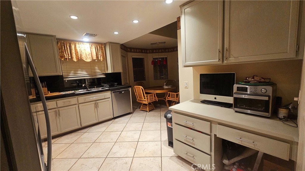 MLS #CV25225256 image #3