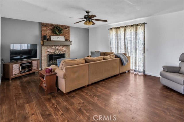 MLS #CV25227164 image #4