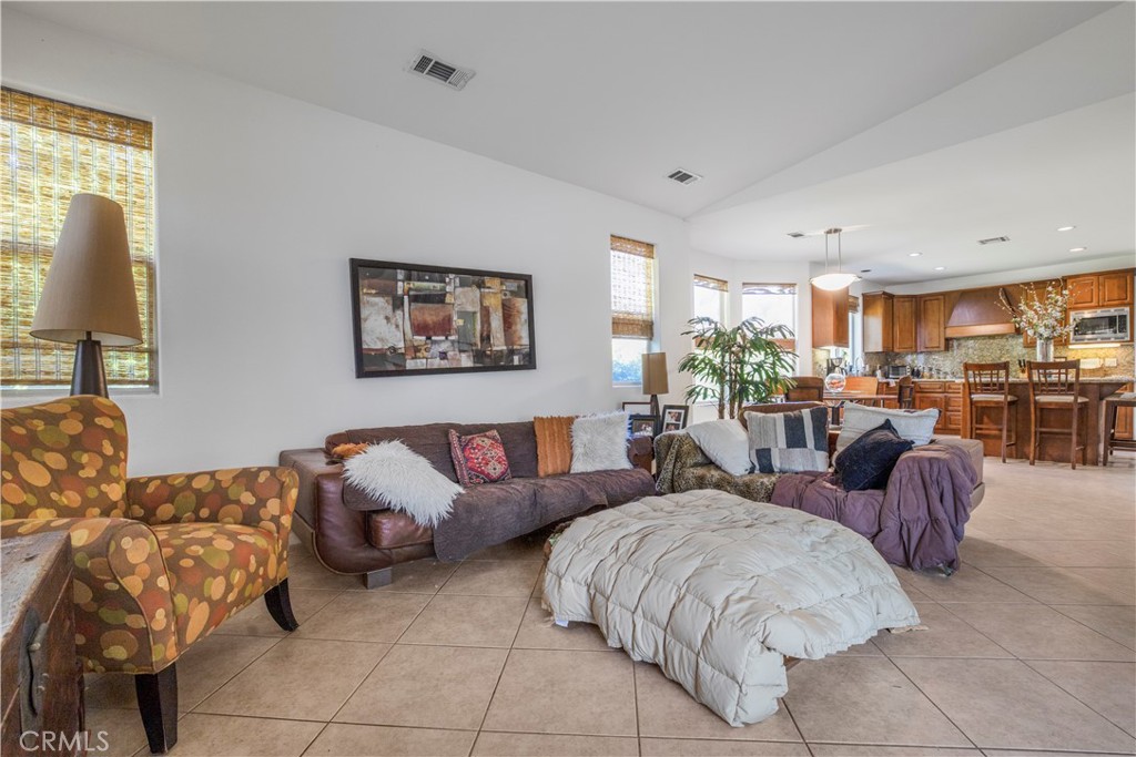 MLS #CV25232192 image #10