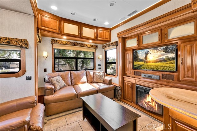 MLS #CV25235807 image #16