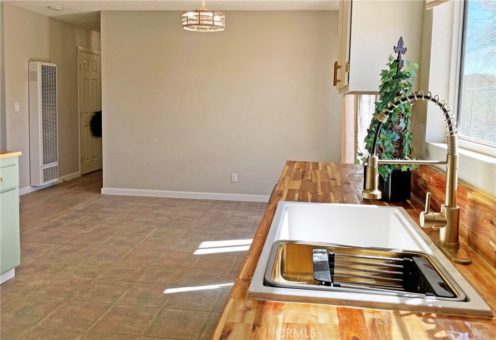 MLS #CV25241490 image #11