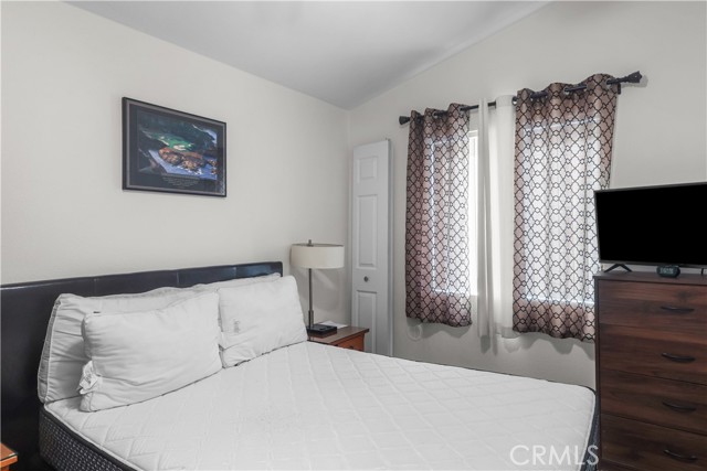 MLS #CV25241706 image #10