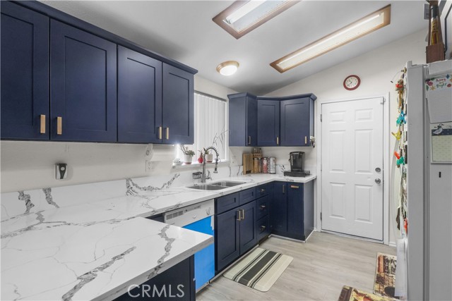 MLS #CV25241706 image #6