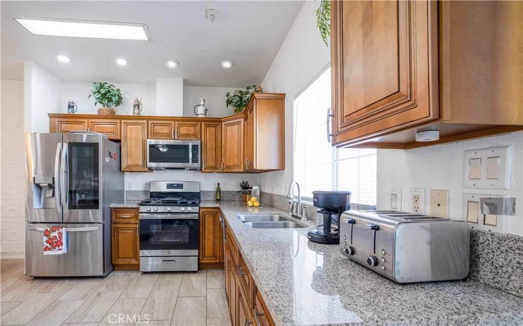 MLS #CV25243439 image #10