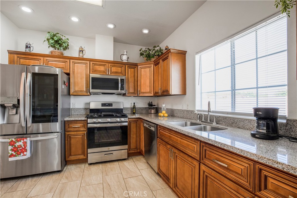 MLS #CV25243439 image #11