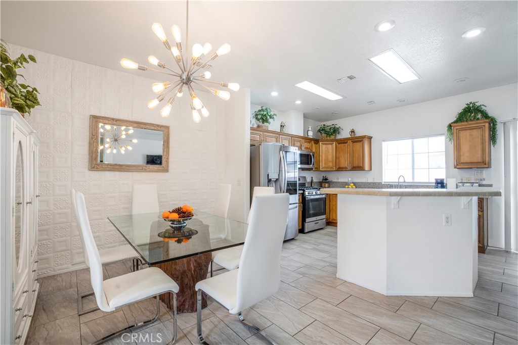 MLS #CV25243439 image #9