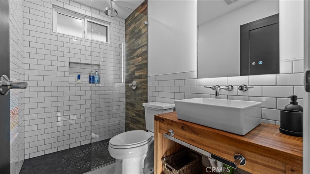 MLS #CV25244081 image #16