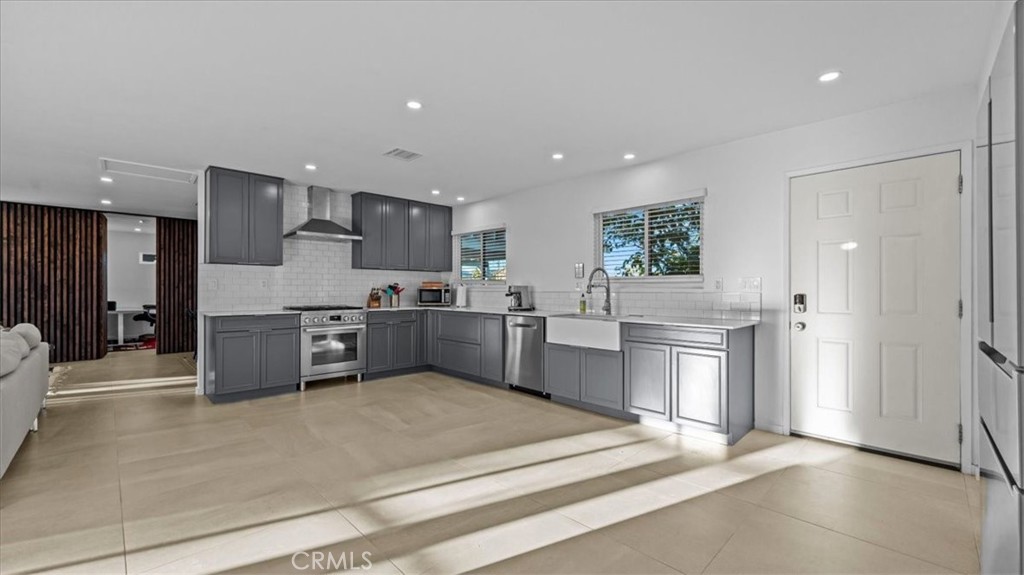 MLS #CV25244081 image #4