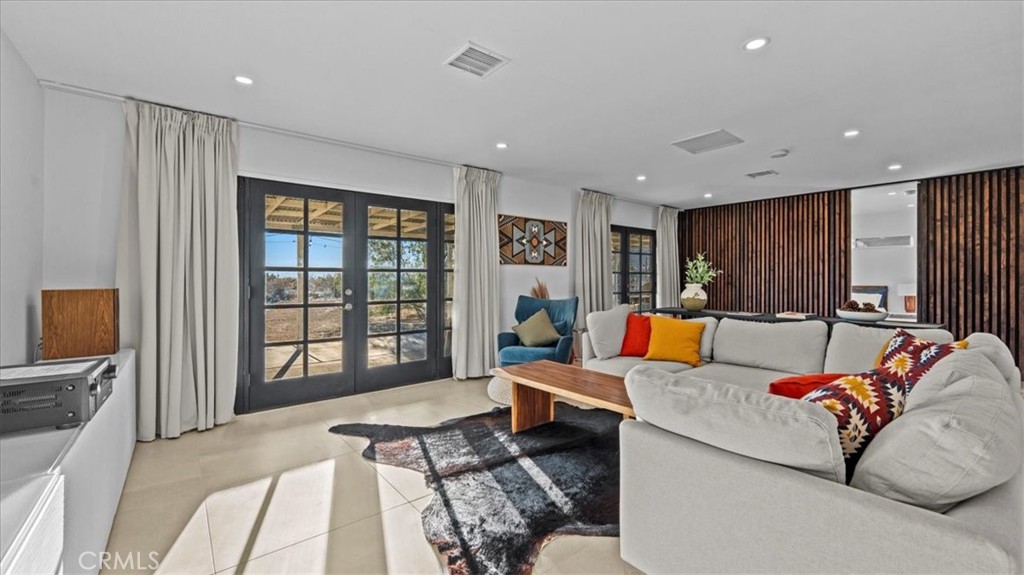 MLS #CV25244081 image #7