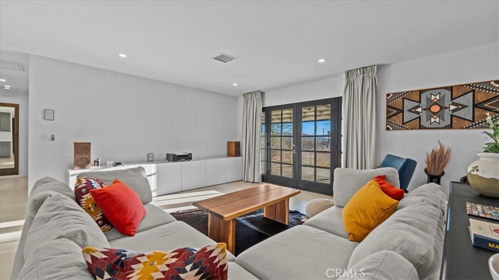 MLS #CV25244081 image #8