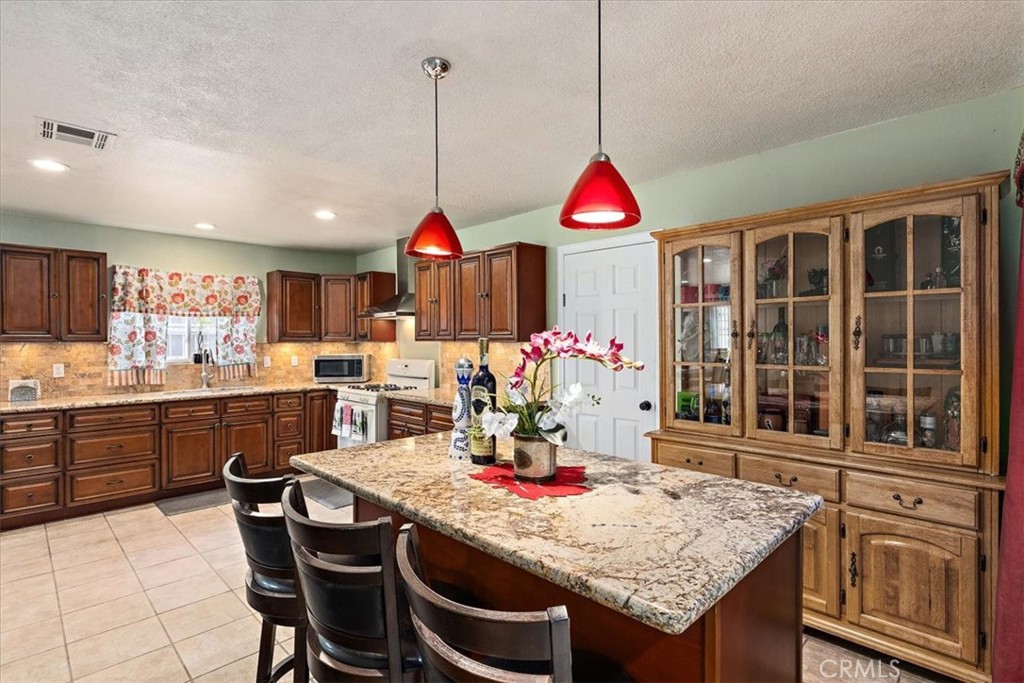 MLS #CV25245152 image #1