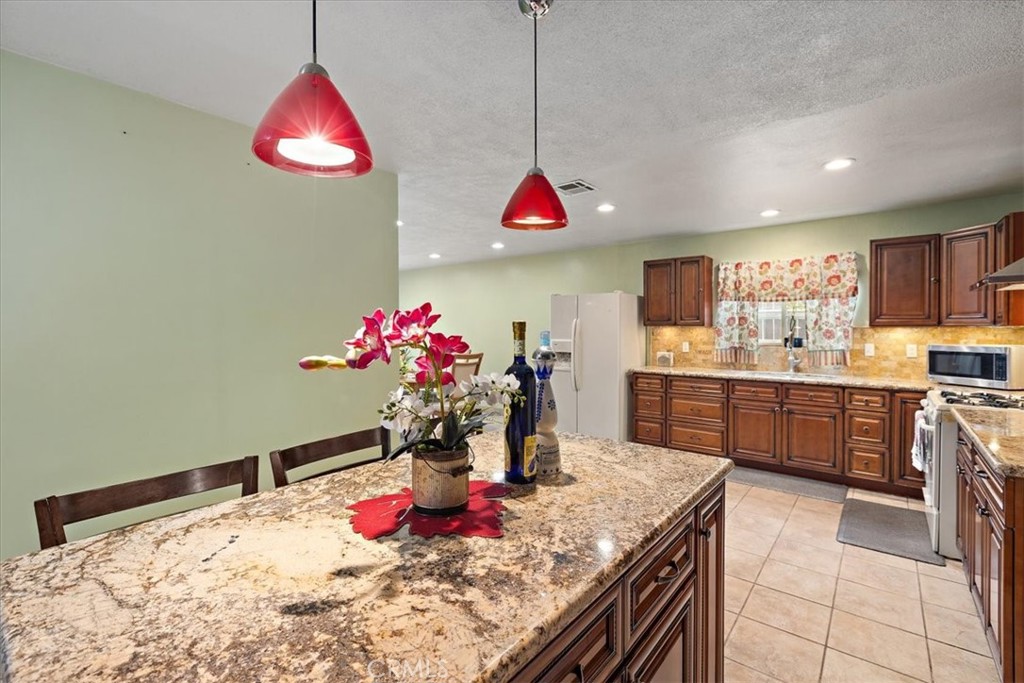 MLS #CV25245152 image #4