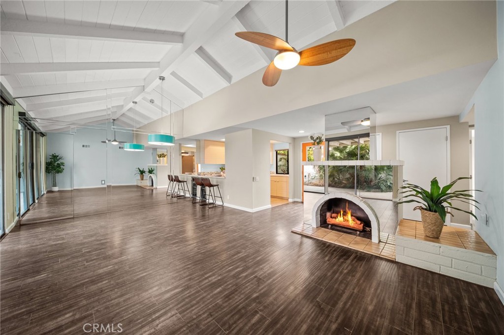 MLS #DW25096192 image #8