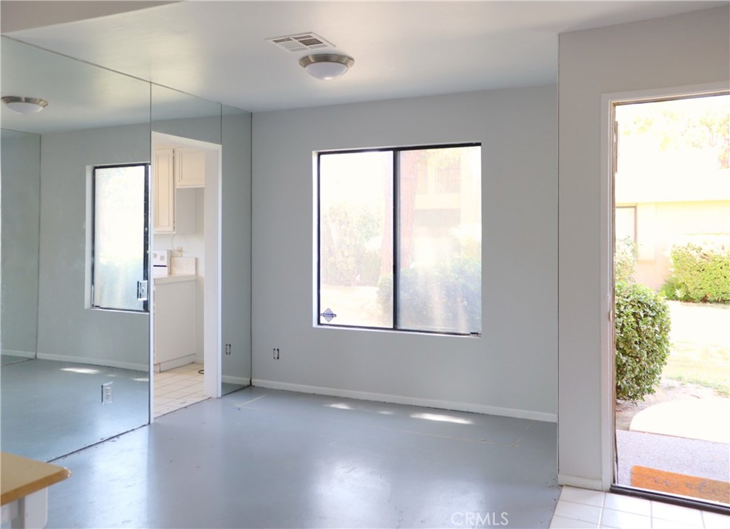 MLS #DW25132579 image #5