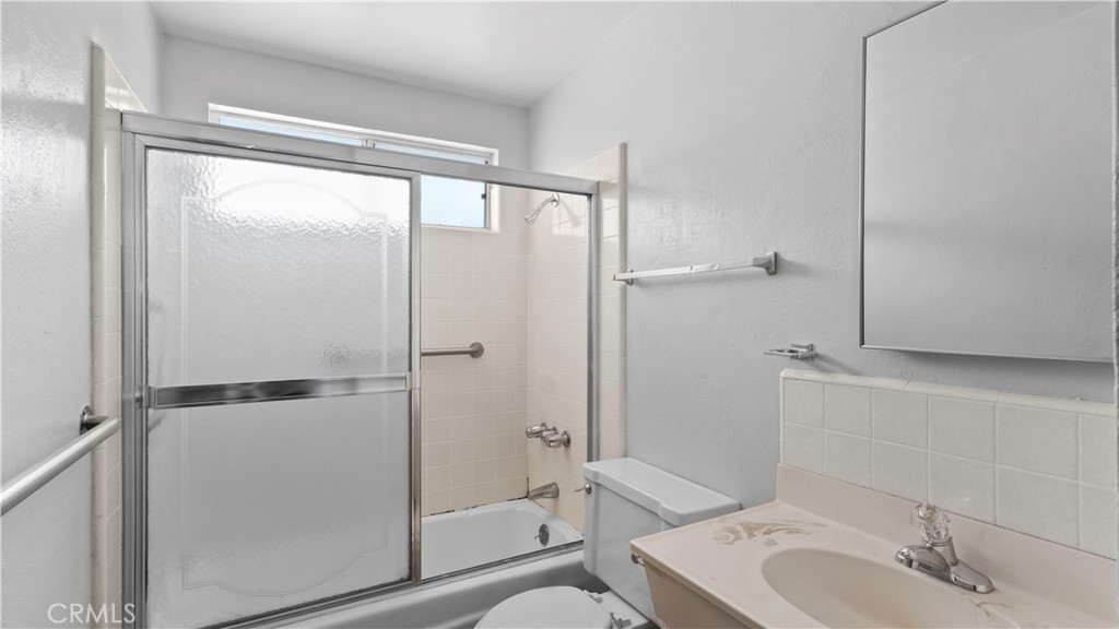 MLS #DW25151308 image #8