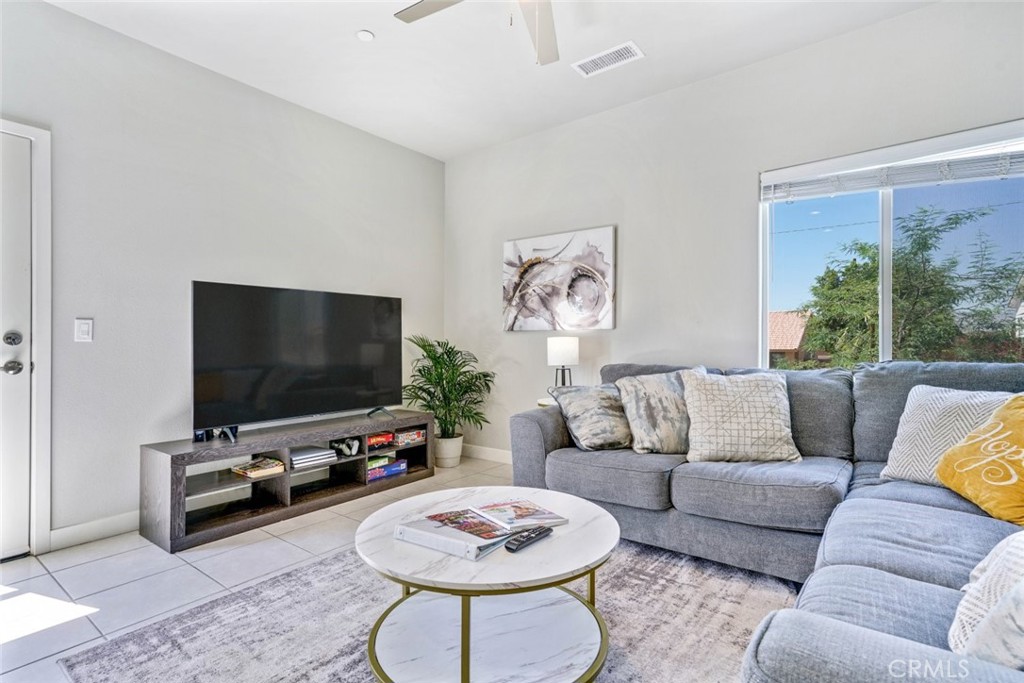 MLS #GD25122774 image #2