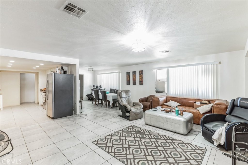 MLS #GD25192741 image #1