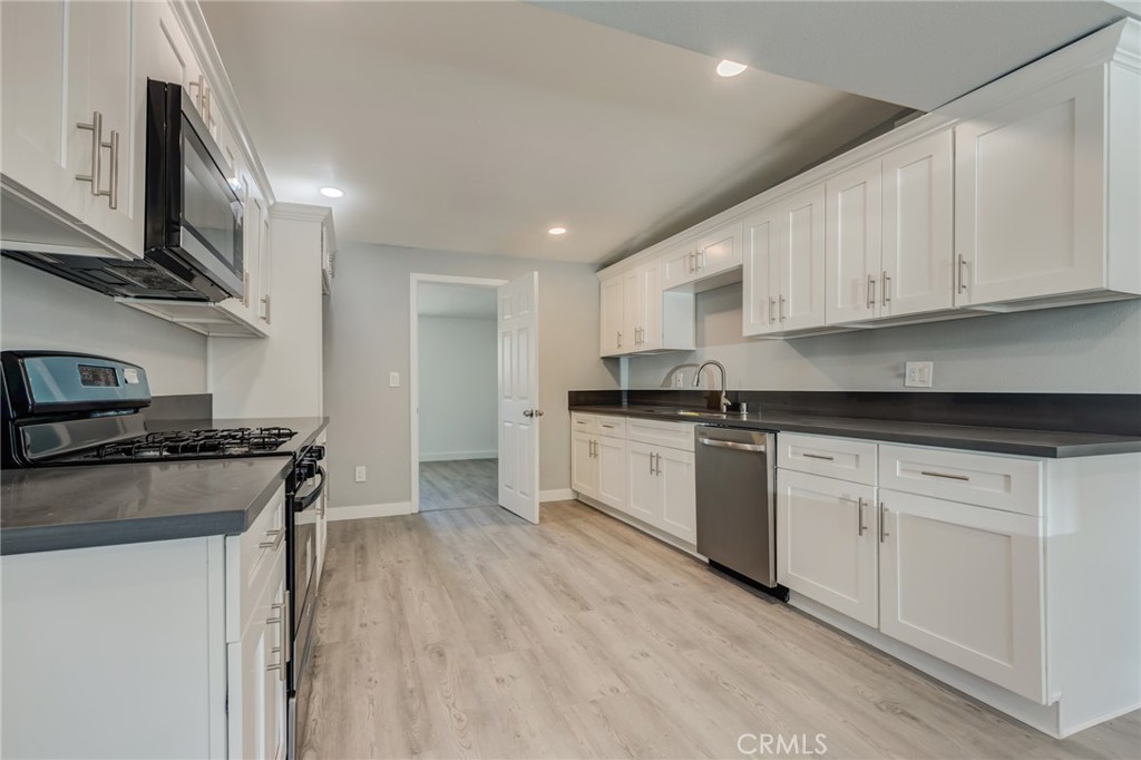 MLS #IG24237189 image #30