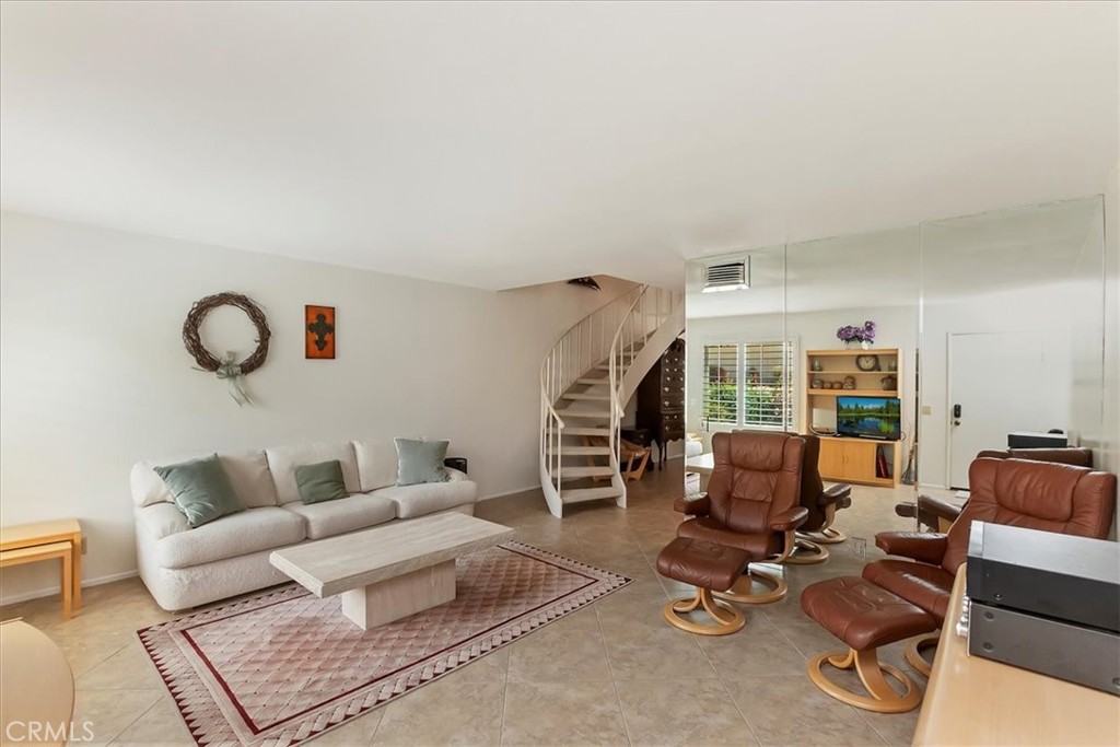 MLS #IG25119650 image #1