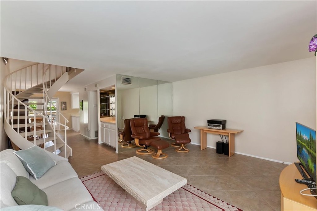 MLS #IG25119650 image #2