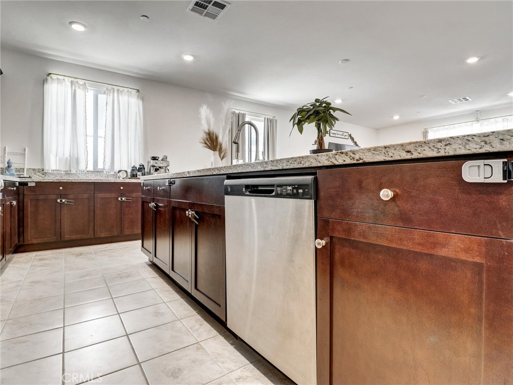 MLS #IG25152425 image #23