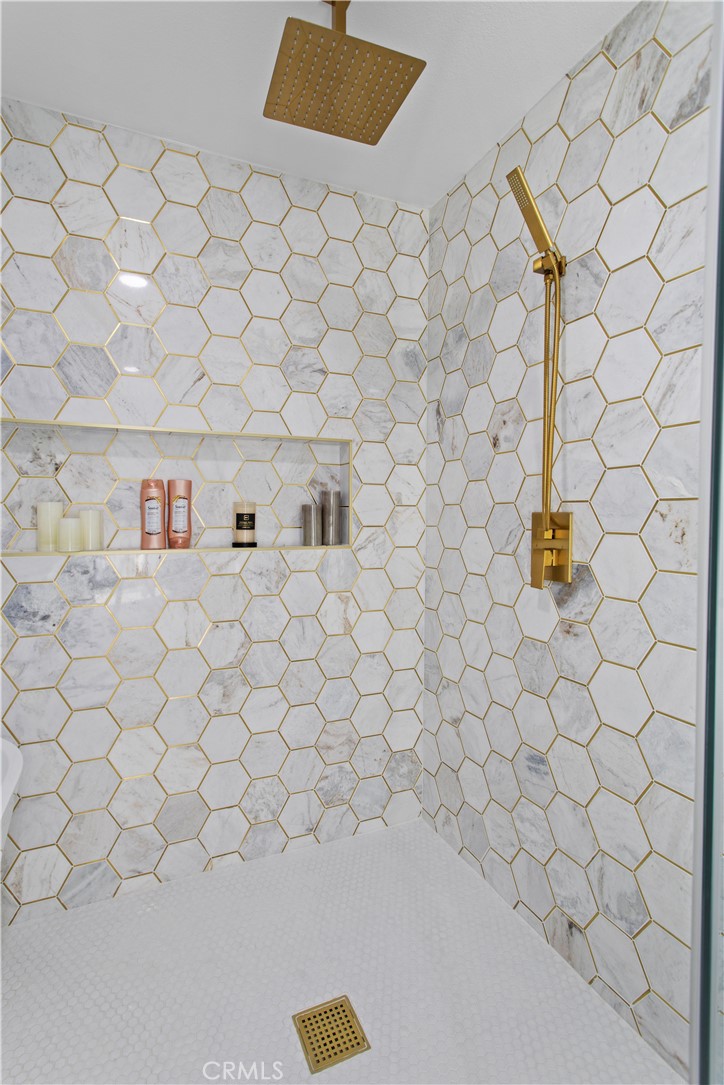 MLS #IG25188428 image #21