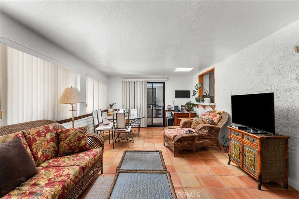 MLS #IG25217102 image #26