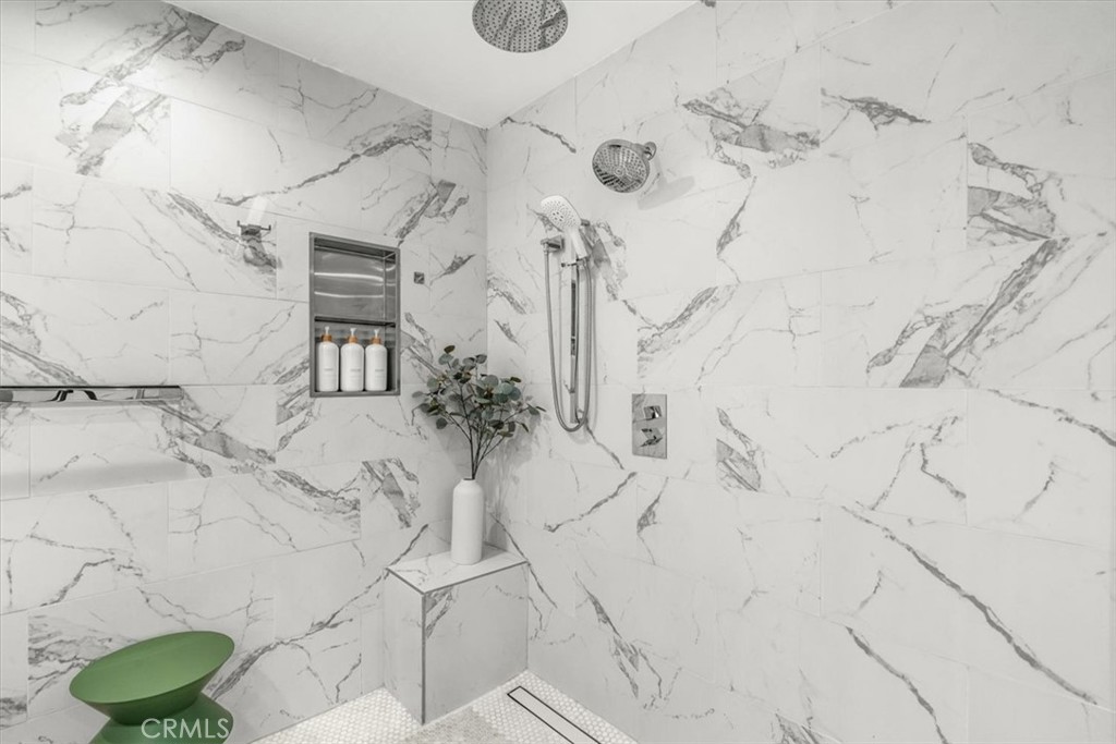 MLS #IG25218826 image #30