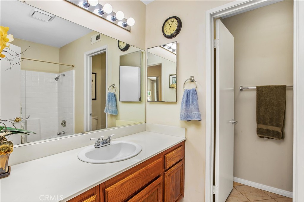 MLS #IG25223835 image #15