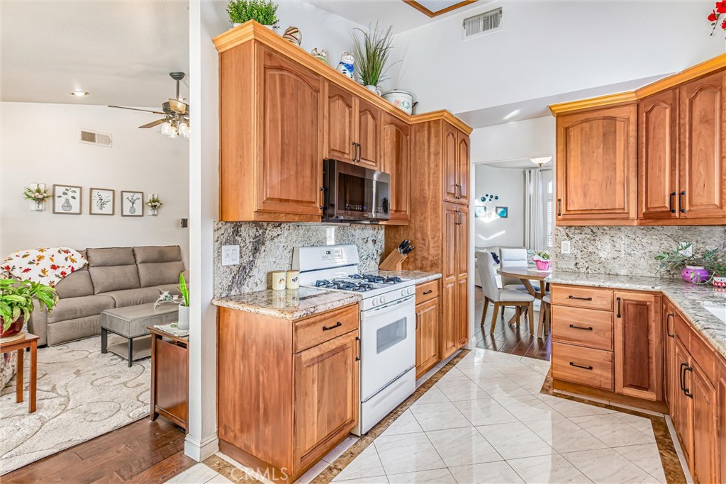 MLS #IG25247209 image #12