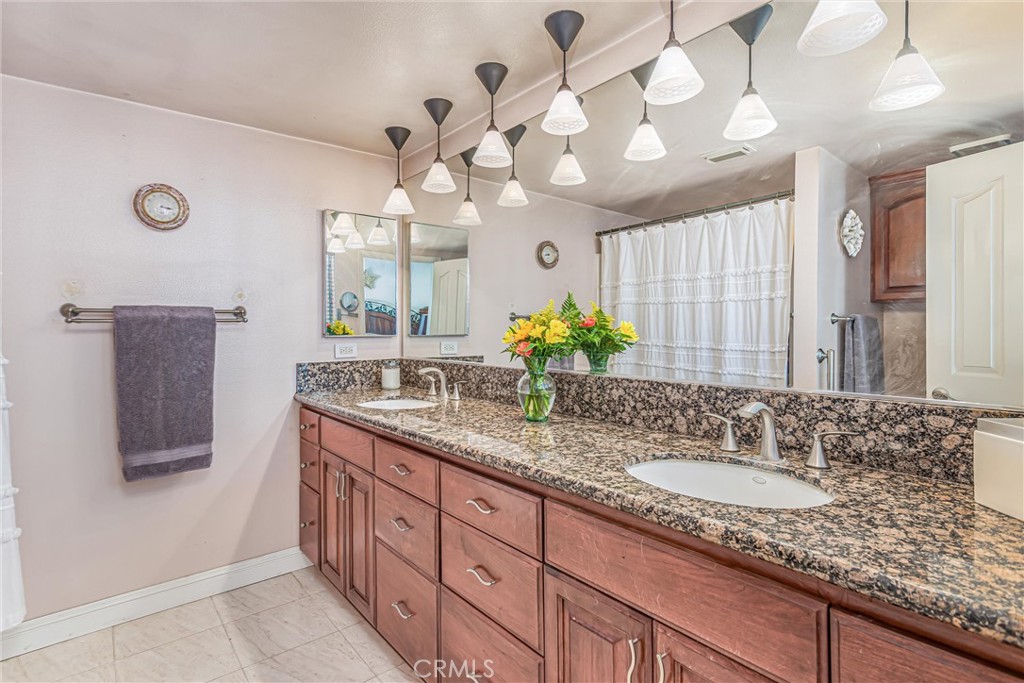 MLS #IG25247209 image #22