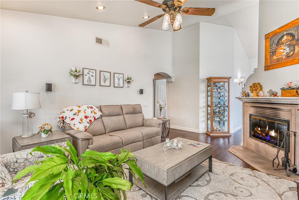 MLS #IG25247209 image #8