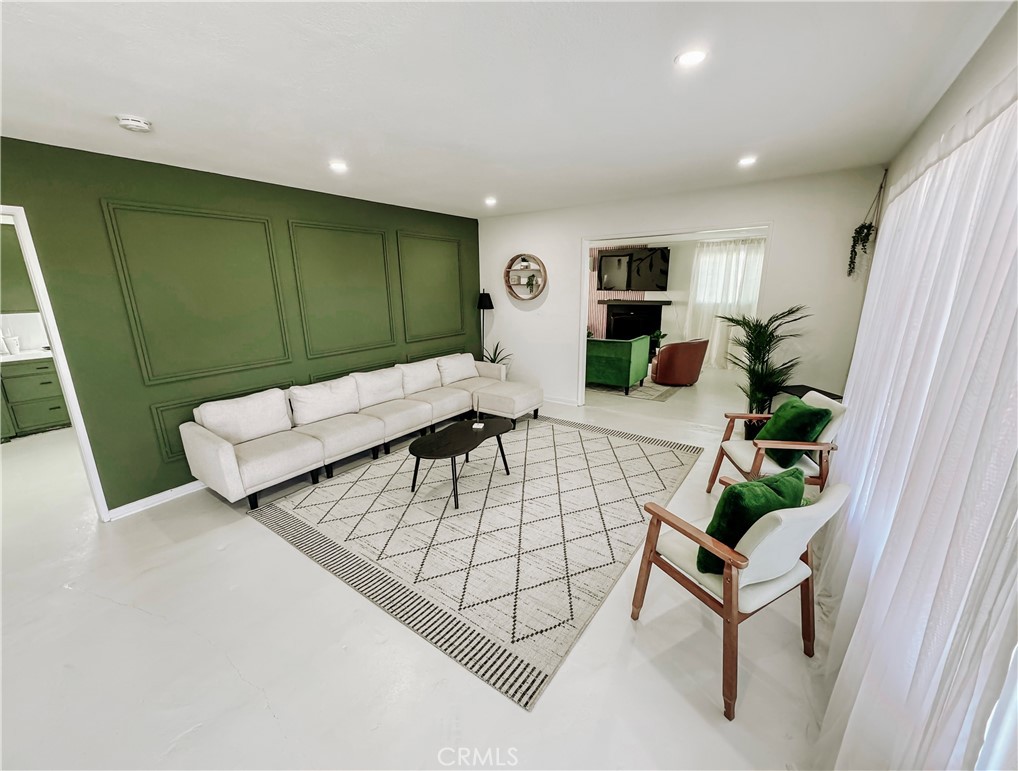 MLS #IG25247352 image #1