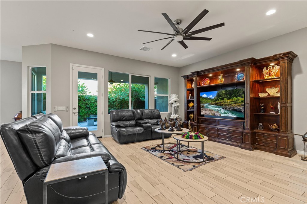 MLS #IG25250331 image #9